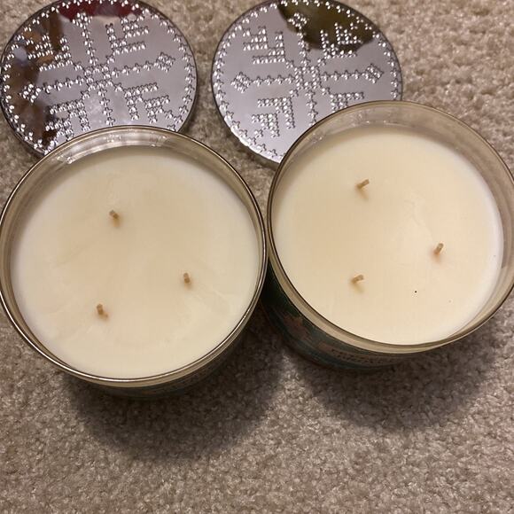 Bath and Body Works‎ Candle peppermint brownie 2x